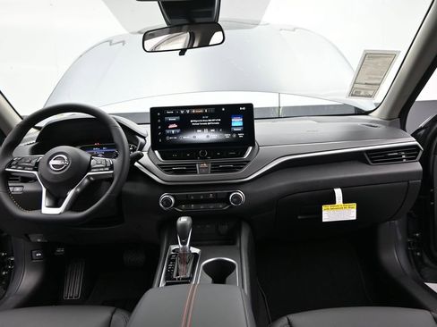 New 2026 Nissan Altima 2.5 SR FWD image 28