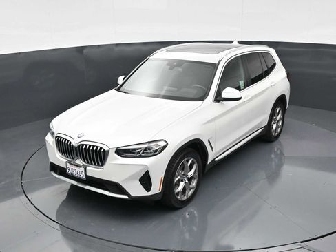 Certified 2024 BMW X3 sDrive30i w/ Convenience Package RWD image 17