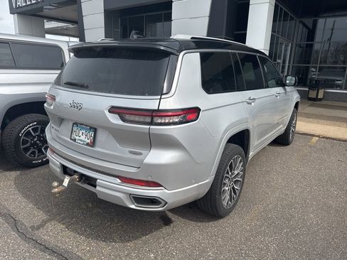 Used 2022 Jeep Grand Cherokee L Summit image 13