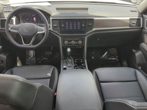 Certified 2023 Volkswagen Atlas SE FWD image 11