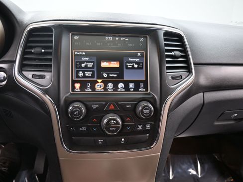 Used 2014 Jeep Grand Cherokee Altitude image 25
