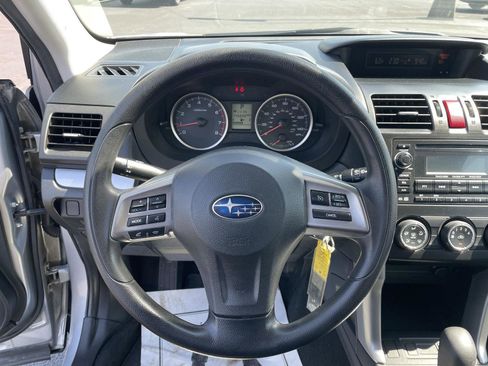 Used 2014 Subaru Forester 2.5i AWD/4WD image 8