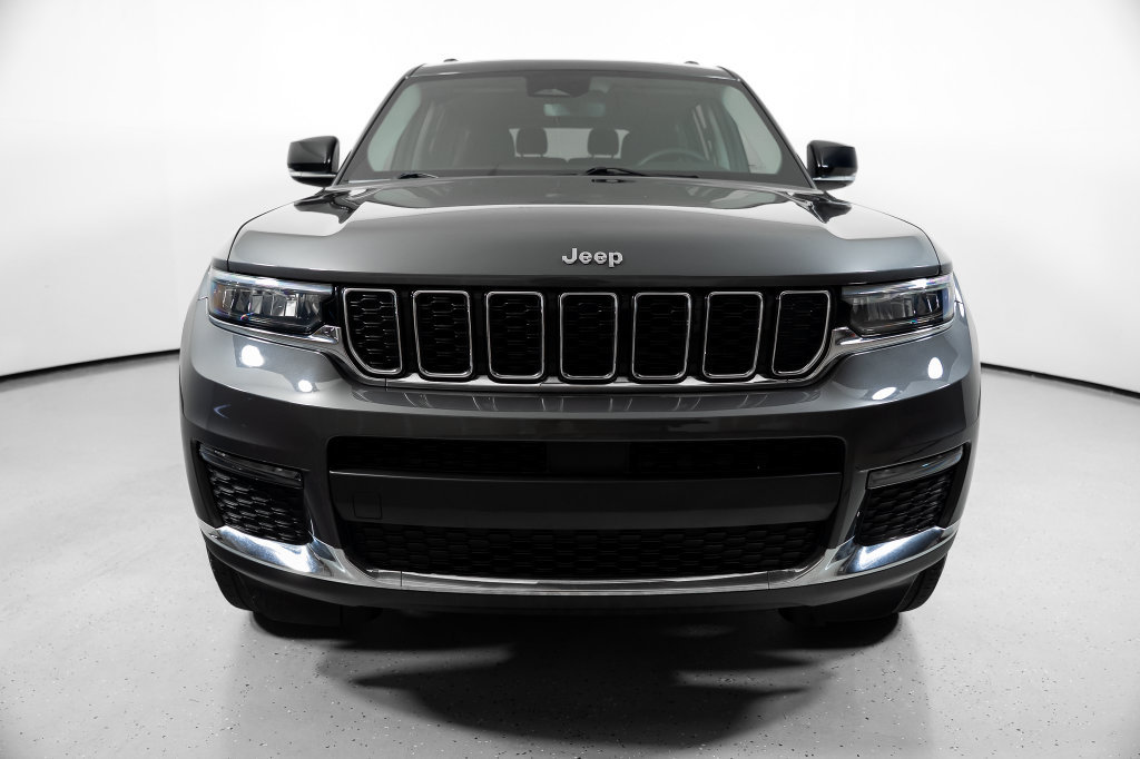 Used 2023 Jeep Grand Cherokee L Limited RWD image 18
