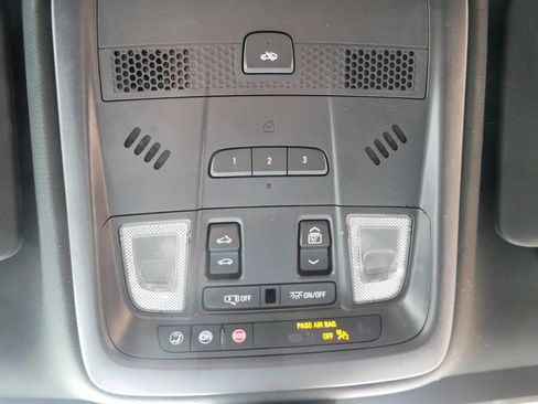 Used 2020 Cadillac XT5 Premium Luxury image 23