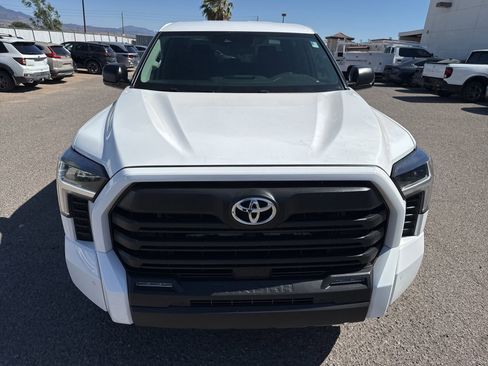 Used 2022 Toyota Tundra SR5 w/ Convenience Package RWD image 8