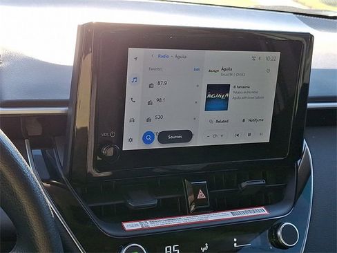 Used 2025 Toyota Corolla LE image 19