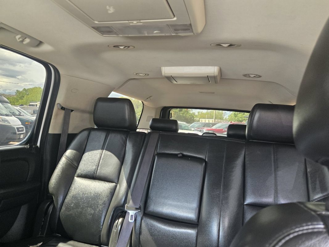 Used 2013 Chevrolet Suburban LT AWD/4WD image 19