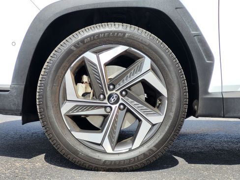 Used 2022 Hyundai Tucson Limited AWD/4WD image 12