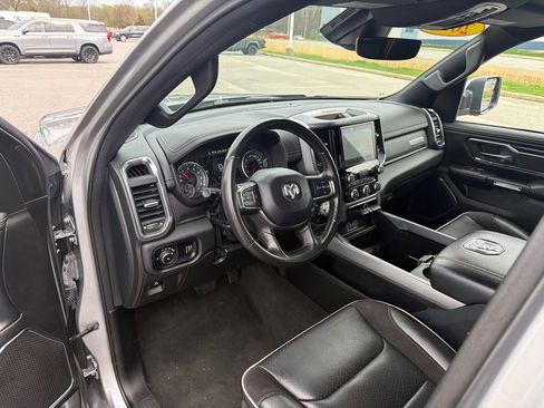 Used 2024 RAM 1500 Laramie AWD/4WD image 11