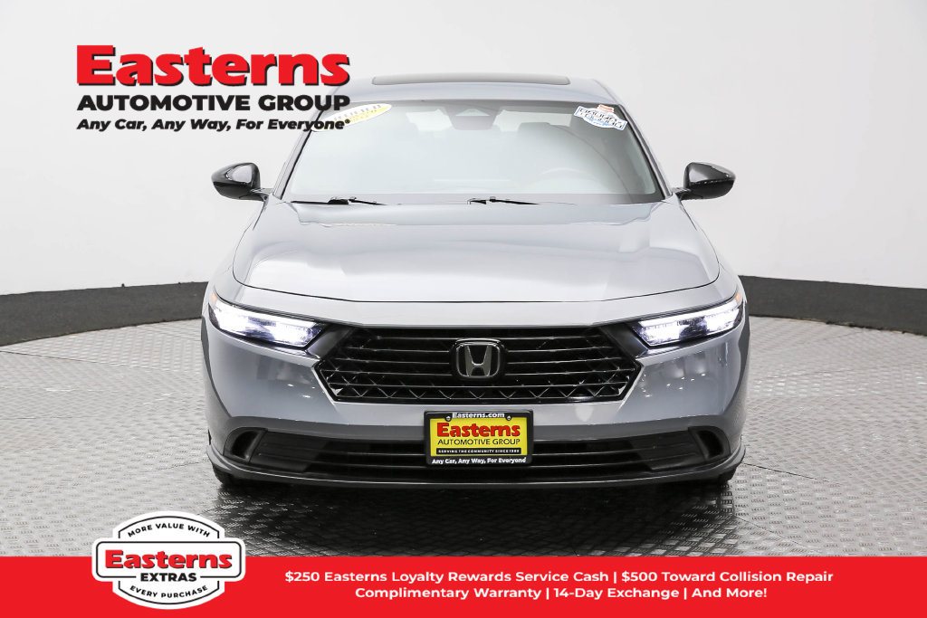 Used 2023 Honda Accord Sport image 3