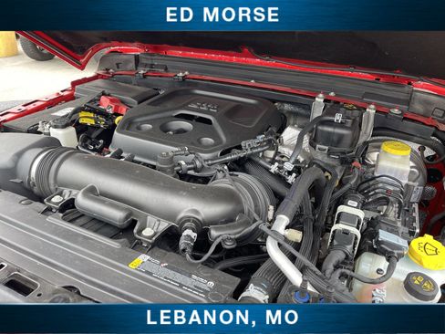 Used 2025 Jeep Wrangler Unlimited Rubicon AWD/4WD image 28