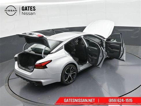 New 2025 Nissan Altima 2.5 SR image 56