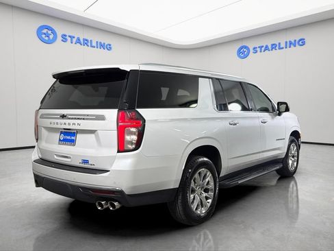 Used 2021 Chevrolet Suburban Premier w/ Premium Package RWD image 8