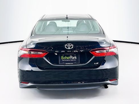 Used 2023 Toyota Camry LE image 7