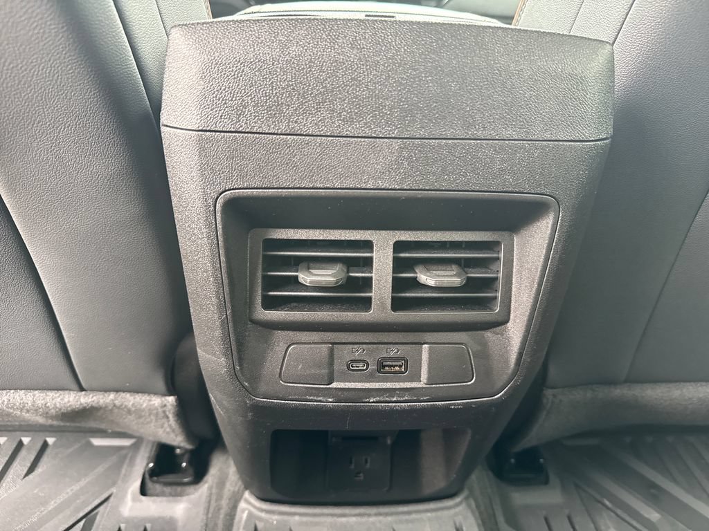 Used 2024 GMC Canyon AT4 w/ AT4 Premium Package AWD/4WD image 38