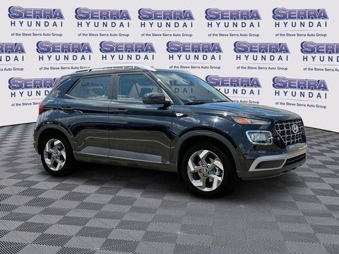 New 2025 Hyundai Venue SEL image 10