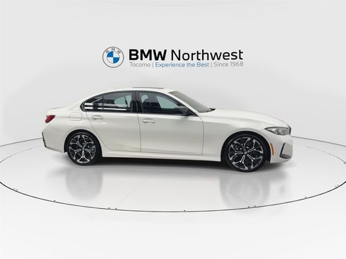 Used 2025 BMW 330i xDrive Sedan w/ M Sport Package image 5