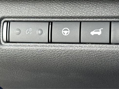 New 2026 Nissan Pathfinder SL image 14