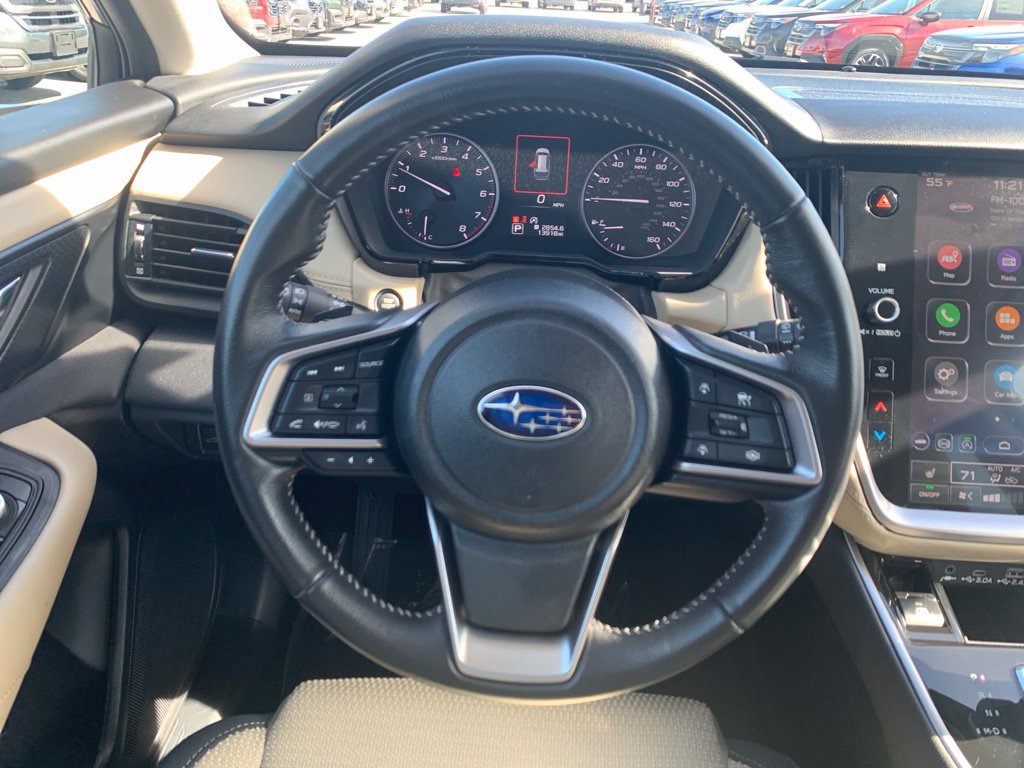 Used 2025 Subaru Outback Premium AWD/4WD image 10