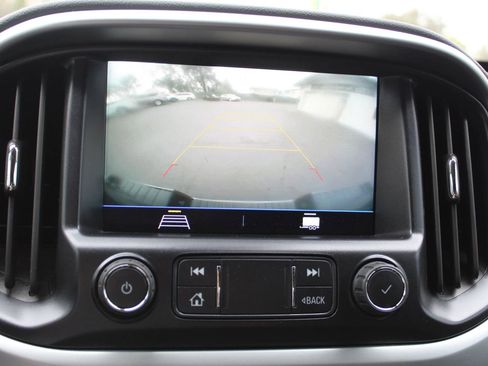 Used 2021 Chevrolet Colorado LT w/ Safety Package image 19