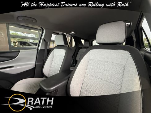 Used 2022 Chevrolet Equinox LT AWD/4WD image 13
