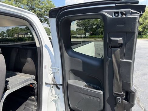 Used 2021 Chevrolet Colorado LT w/ Fleet Safety Package RWD image 24