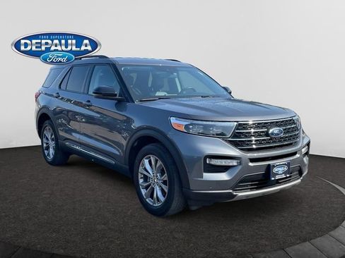Used 2023 Ford Explorer XLT w/ Equipment Group 202A AWD/4WD image 9