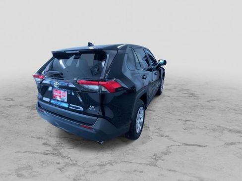 Certified 2025 Toyota RAV4 LE image 9