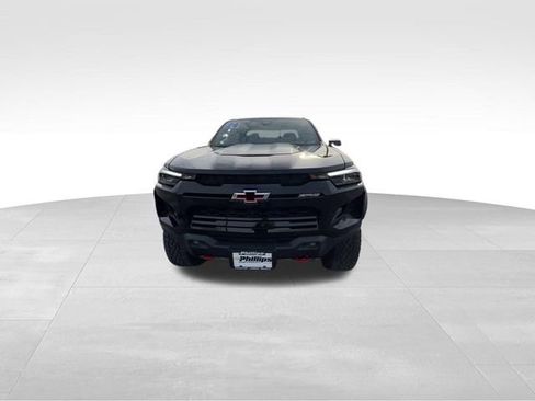 Certified 2024 Chevrolet Colorado ZR2 w/ Technology Package AWD/4WD image 3