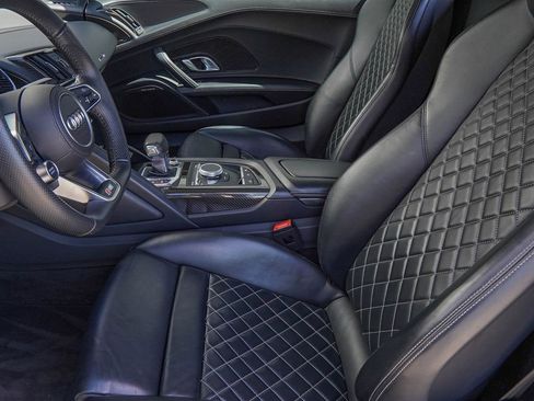 Used 2021 Audi R8 V10 w/ Premium Package image 23