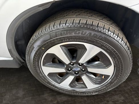 Used 2018 Subaru Forester 2.5i Premium AWD/4WD image 37