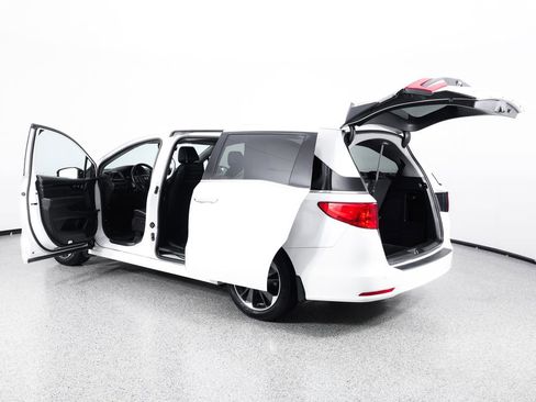 Used 2023 Honda Odyssey Elite image 14