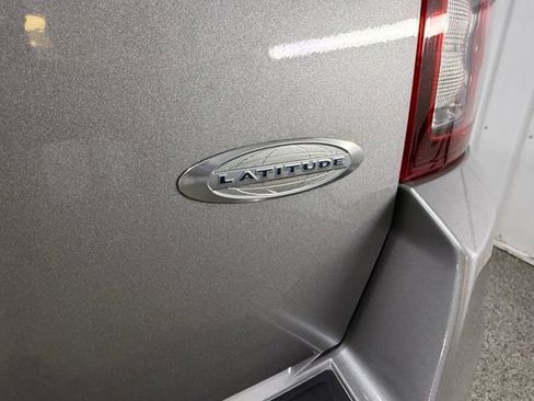 Used 2014 Jeep Compass Latitude w/ Sun/Sound Group AWD/4WD image 25