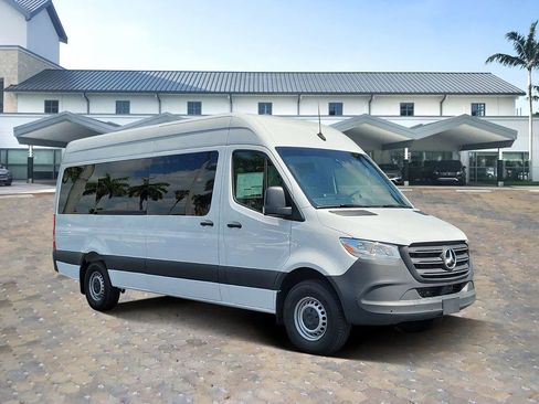 New 2024 Mercedes-Benz Sprinter 2500 image 29