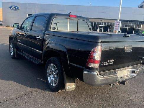 Used 2014 Toyota Tacoma 4x4 Double Cab w/ Limited Package image 9