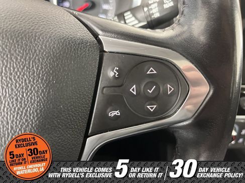 Used 2021 Chevrolet Traverse LT w/ LT Premium Package image 32