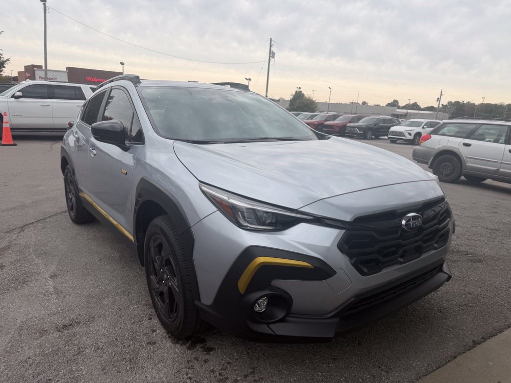Used 2025 Subaru Crosstrek 2.5i Sport AWD/4WD image 2