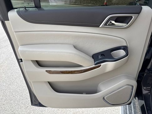 Used 2015 GMC Yukon XL Denali w/ Touring Package image 24