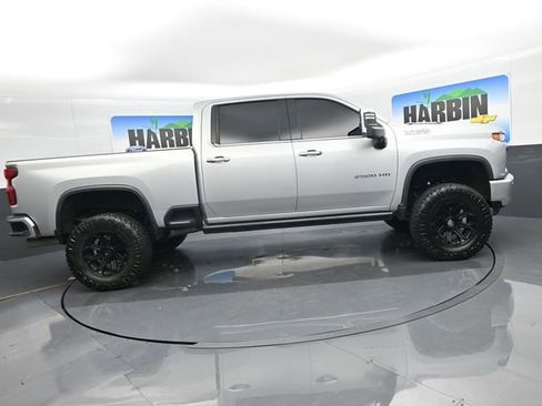 Used 2022 Chevrolet Silverado 2500 High Country w/ Technology Package image 7