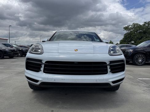 Used 2020 Porsche Cayenne image 2