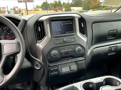 Used 2025 Chevrolet Silverado 2500 W/T w/ Snow Plow Prep/Camper Package image 6