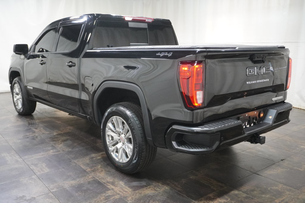 Used 2025 GMC Sierra 1500 Elevation w/ Elevation Premium Package AWD/4WD image 8