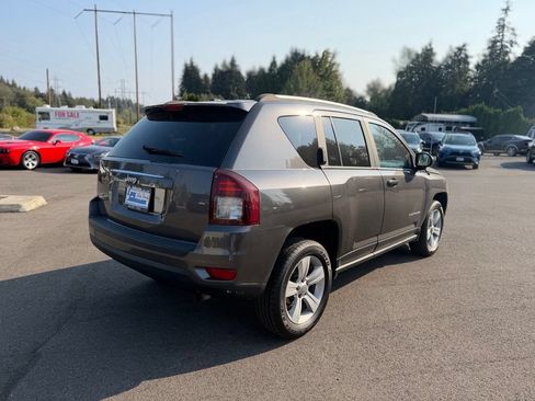 Used 2017 Jeep Compass Sport w/ Power Value Group AWD/4WD image 5