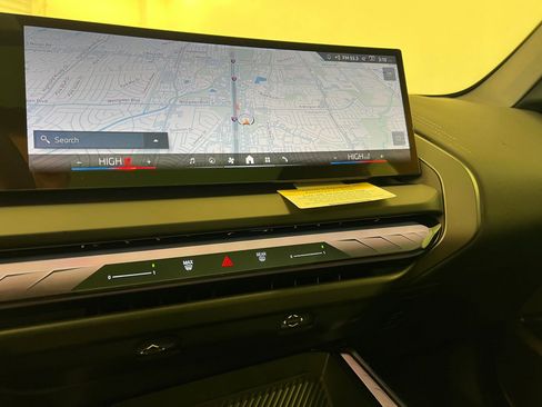 Used 2026 BMW X3 xDrive30 w/ Premium Package image 27