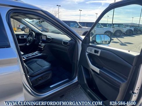 Used 2023 Ford Explorer Limited image 15