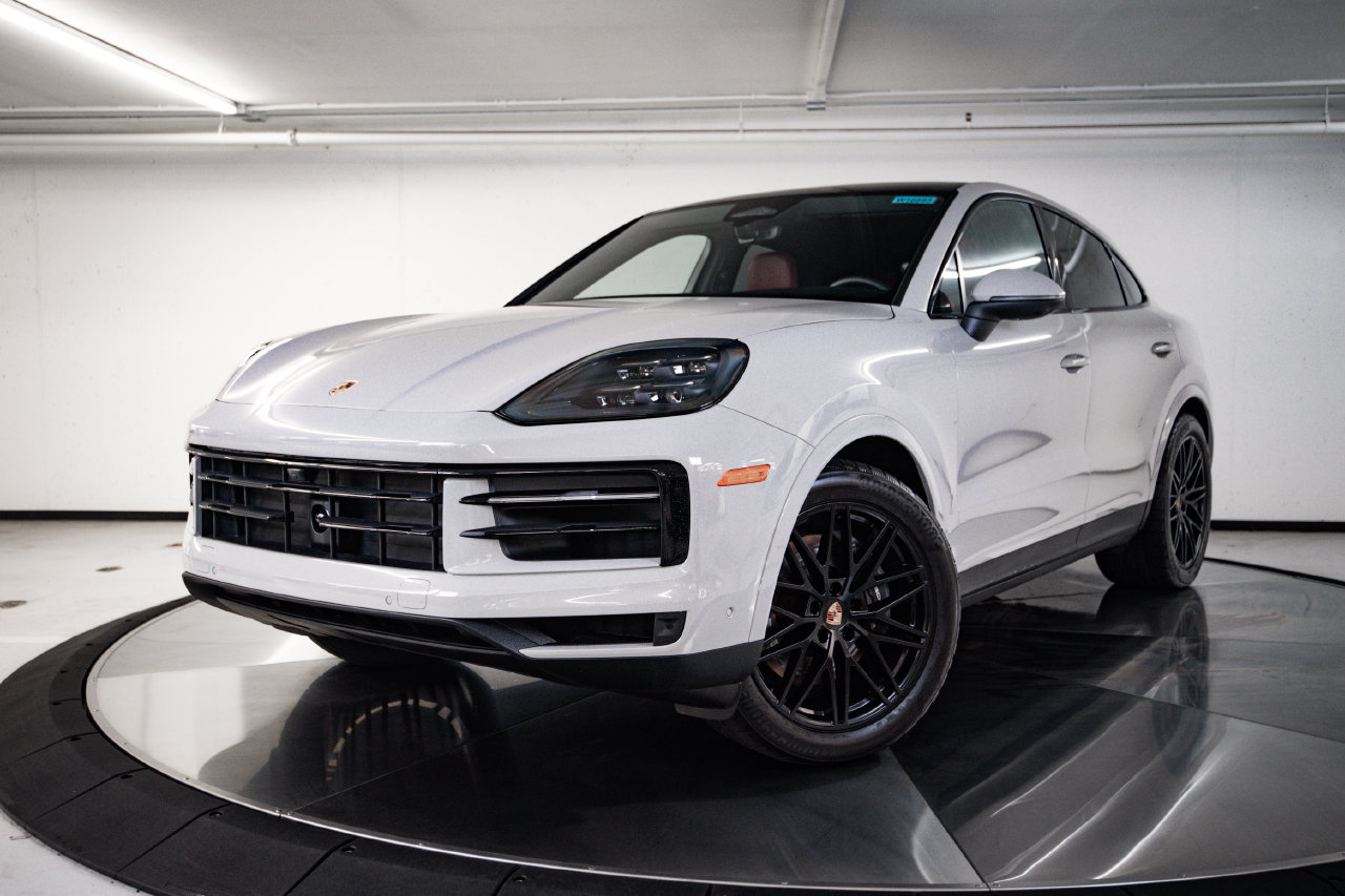 Certified 2026 Porsche Cayenne Coupe AWD/4WD image 1