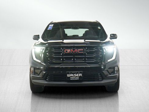 Used 2025 GMC Acadia Elevation w/ Elevation Premium Package AWD/4WD image 8
