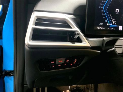 Used 2025 BMW M4 CS image 30