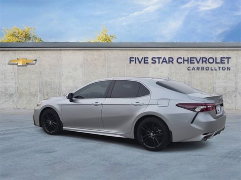 Used 2022 Toyota Camry XSE image 6