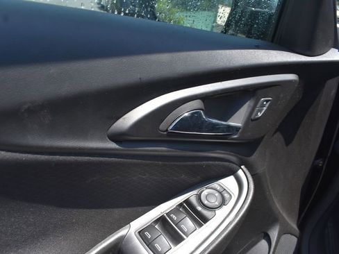 Used 2024 Chevrolet Malibu LT FWD image 13